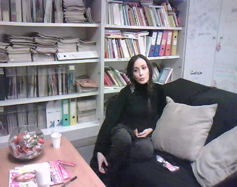 Kenza Farah, enfin en live sur girls.fr !