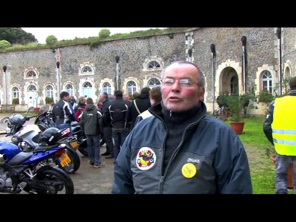 Club des motards de l'île d'Yeu :"Les peaux Bleues"