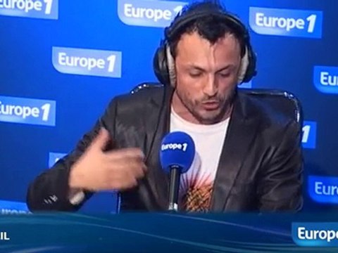 Le jean troué de Claire Chazal