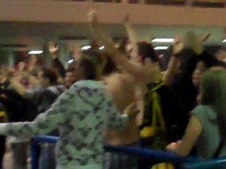 Opadoi Ari sto aerodromio