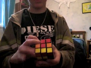 vidéo : je fini le rubik's cube