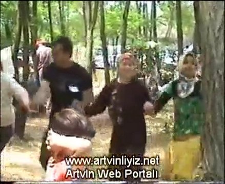 Bertalılar Ümraniye Piknik 2008 -Düz Horon-.artvinliyiz.net.