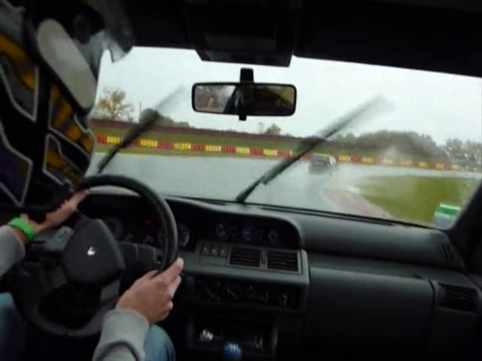 Jul Nogaro 211110 01