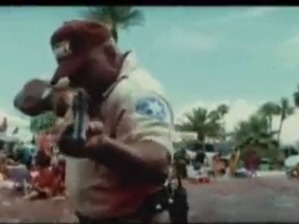 PIRANHA 3D Extrait du Film VF