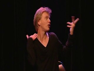 Alex Lutz : l'ado rebelle s'emballe !