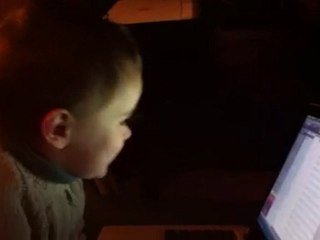 Omer chante "mes defauts"