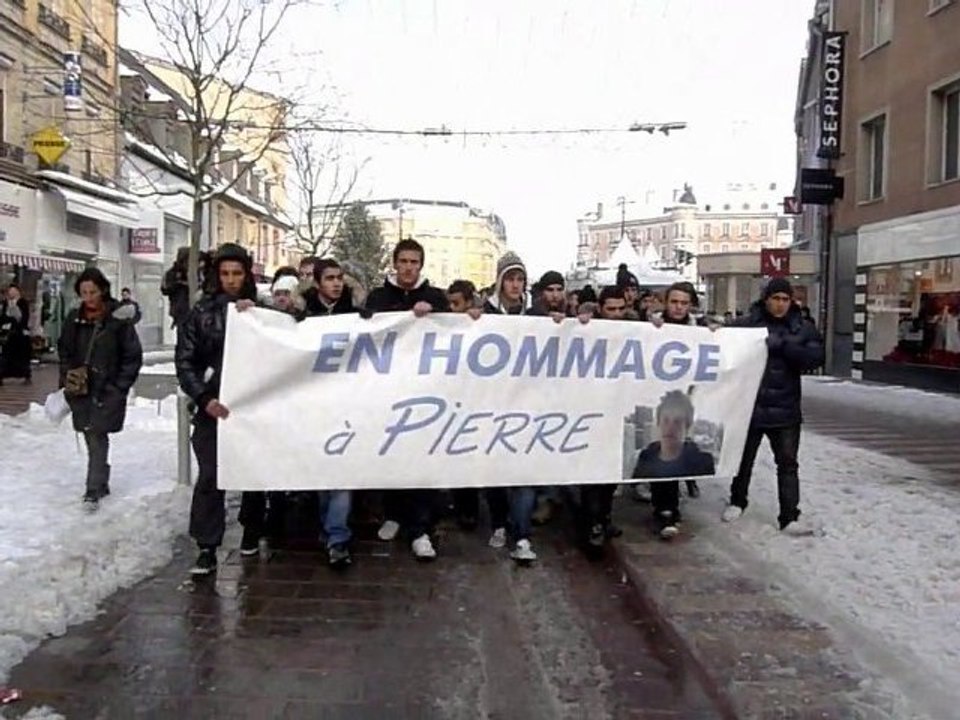 Une minute pour Pierre Nasica