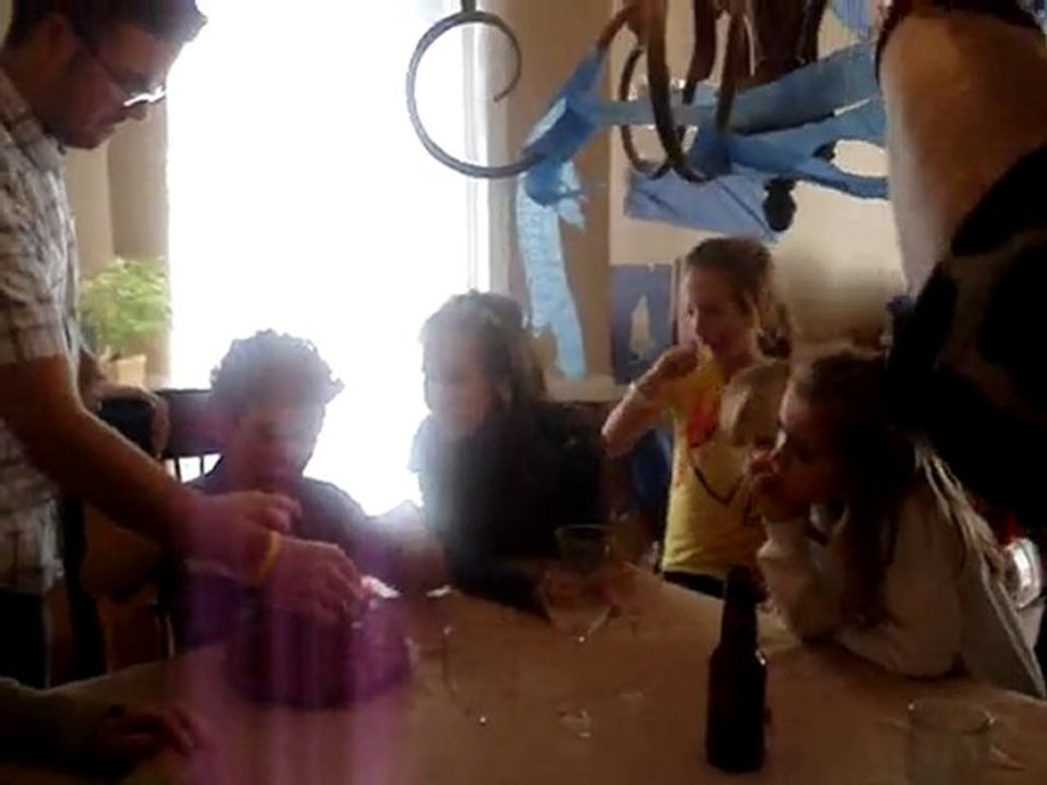 MOV02836