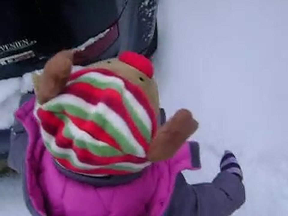 Lana Découvre la Neige...