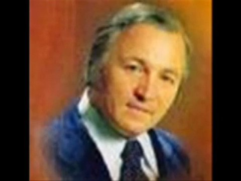 SUAT SAYIN-DÜNYADA AŞK DENEN KELİME YALAN