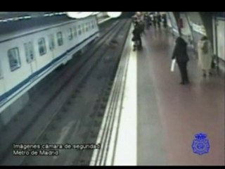 Dramatic metro station rescue caught on camera