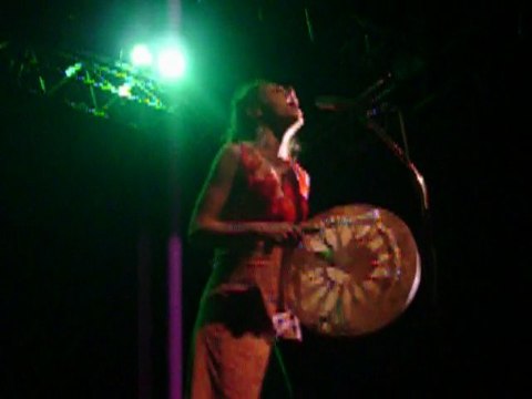 Emily LOIZEAU PAYS SAUVAGE LIVE TOULOUSE