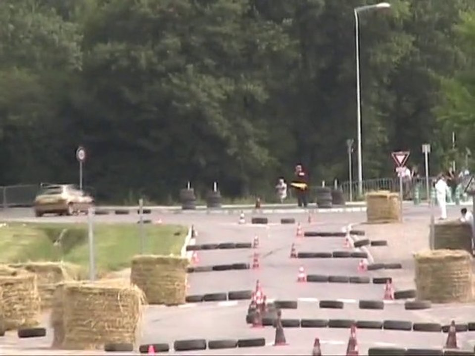 Saxo VTS 16v Slalom Condom 2010 essais chrono