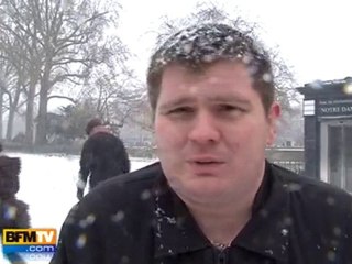 Paris sous une fine couche de neige