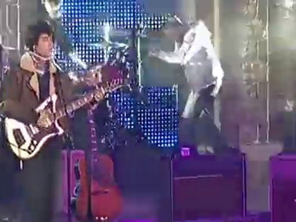 Téléthon 2010 : BB Brunes ouvre le bal (Troyes)