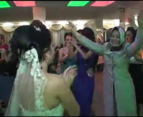 Elif ve Bahadır' ın Düğünü, alacağın bir tane