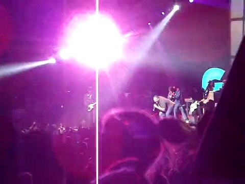 Gorillaz Feel good inc live au Zenith (2010)