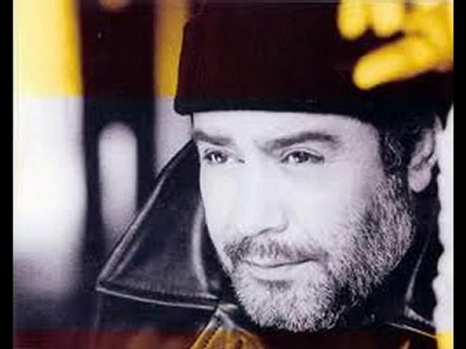 Ahmet Kaya-Acılara tutunmak