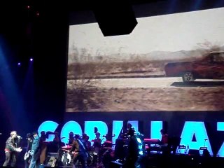 Gorillaz "Stylo" live au Zenith (2010)