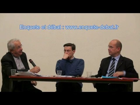 Mgr Defois lors de la conférence chrétiens et immigration