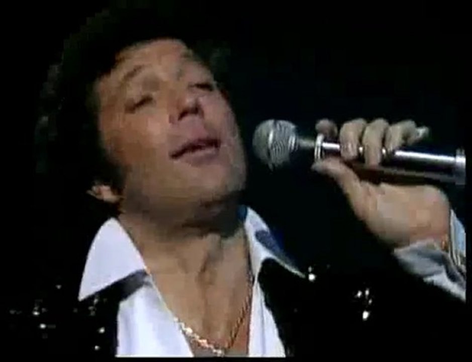 Tom Jones - Im So Lonesome , I Could Cry