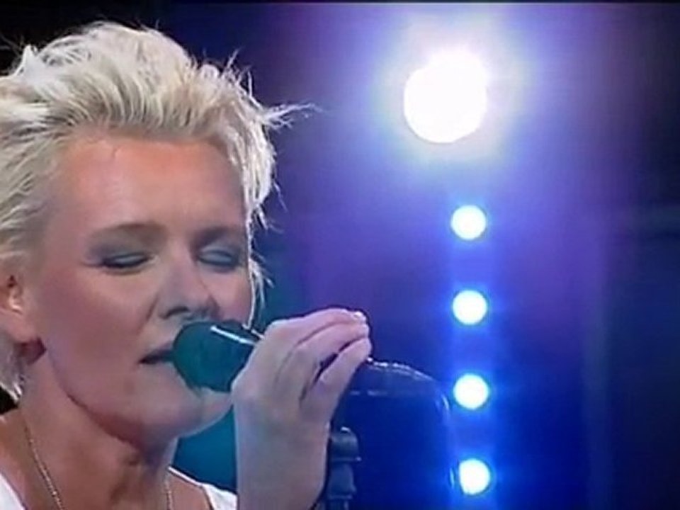 Peter Jöback och Eva Dahlgren - Här Är Platsen