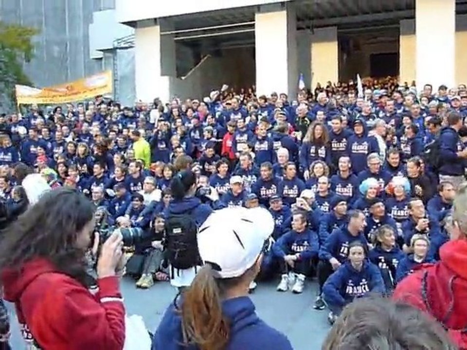 Devant la bibliothèque