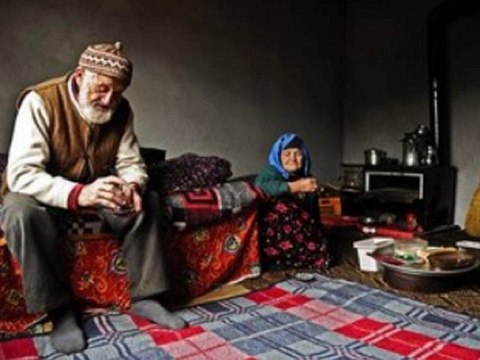 BU ÇEŞME NE GÜZELMİŞ-ADNAN ZEKİ BIYIK (EFSANE MÜFTÜ)