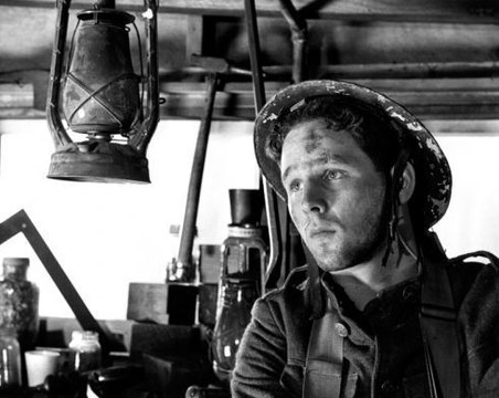 Ο Johnny πήρε το όπλο του