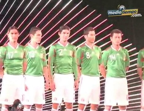 Medio Tiempo - Presentación Playera TRI, 9 de noviembre 2009