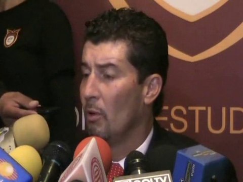 Medio Tiempo.com - Miguel Herrera y Chepo de la Torre. Reacciones a la victoria de Estudiantes sobre Toluca.