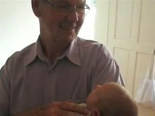 théotime 28-07-06 arriere papy