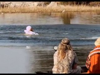 Jackass 3D - Clip Duck Hunting