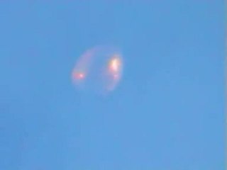 Morphing UFO Filmed Over Moscow