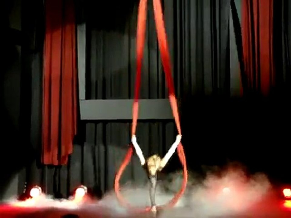 OLGA-silk-presents Art agency Valentino