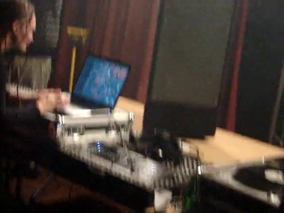 teuf kronologik decembre 2010