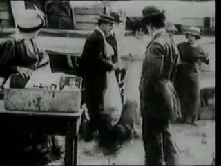 Vua he Saclo-Charlie Chaplin. Mabel_s Busy Day