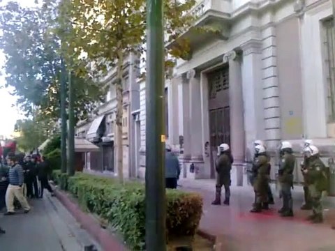 tvxs.gr | Πορεία στη μνήμη Α.Γρηγορόπουλου 6 - XII - 2010