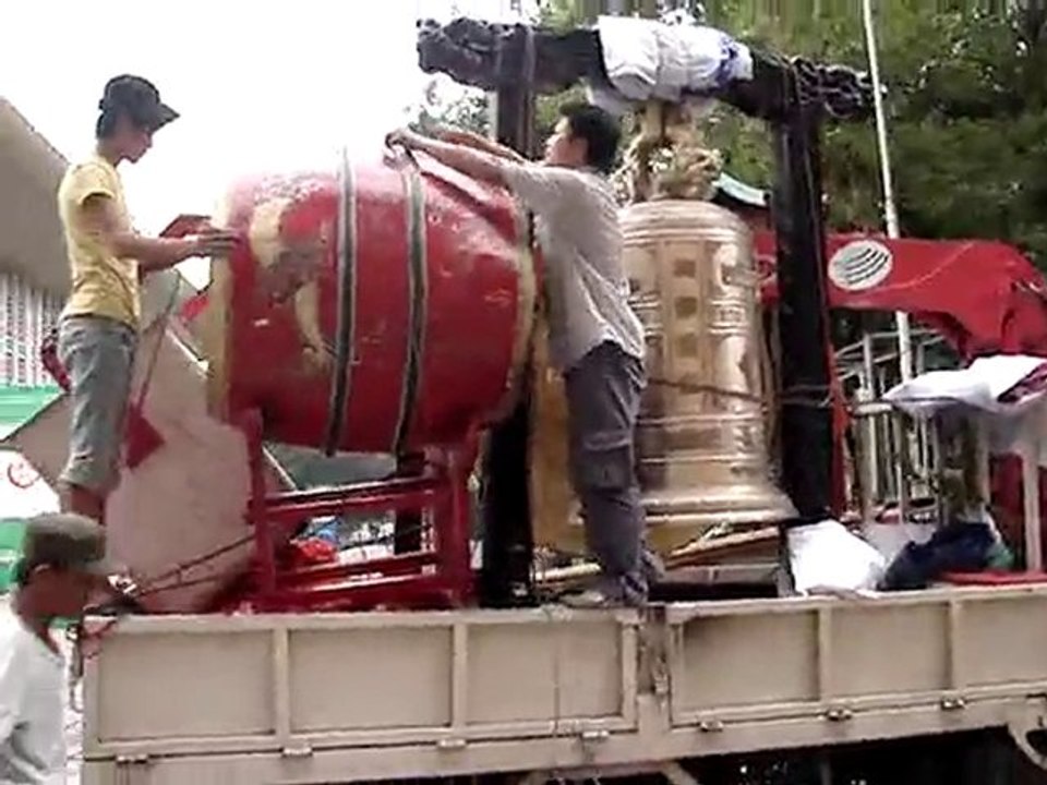 Chuông trống chiêng của đại lễ hội 1000 năm về chùa Bồ Đề P1