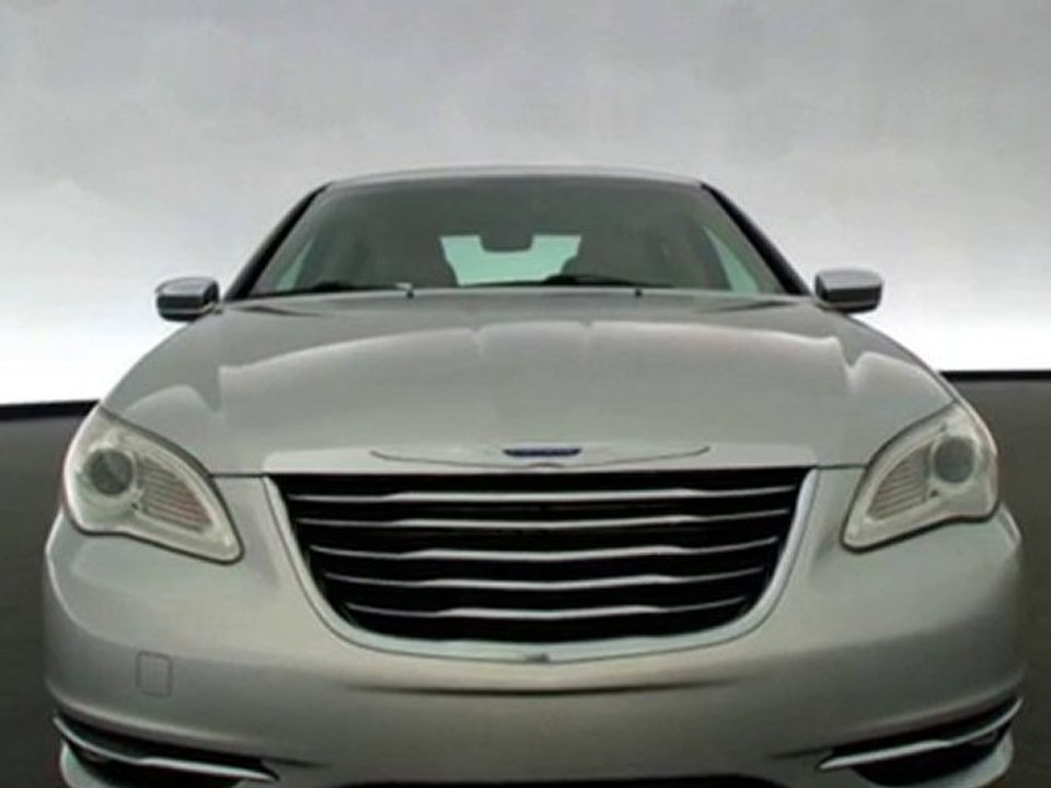 2011 Chrysler 200