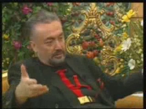 Hz. Mehdi (a.s.)'yi insanlar oturdukları yerden görürler