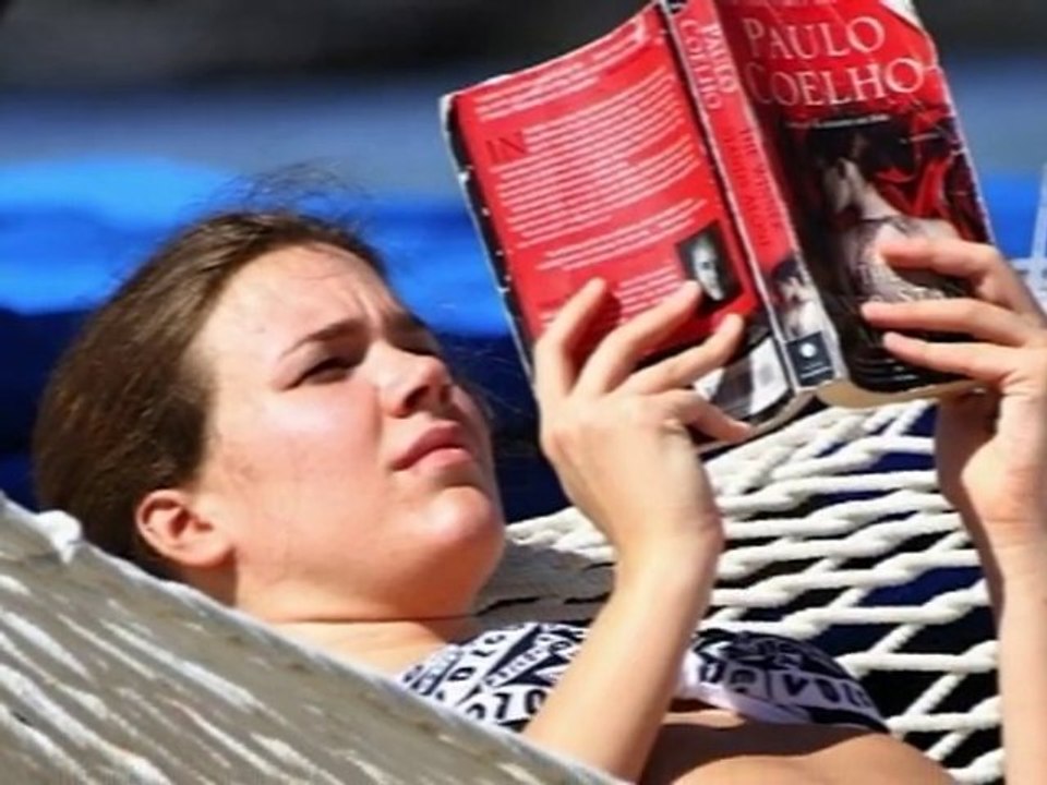 Joss Stone in a bikini