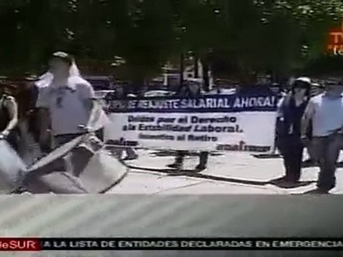 Paro de empleados públicos por tiempo indefinido en Chile