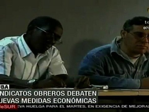 Sindicatos obreros debaten nuevas medidas económicas