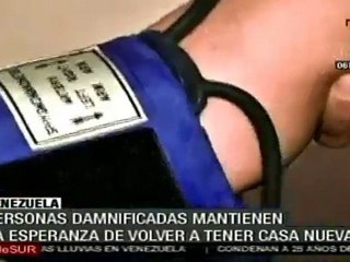 Damnificados venezolanos se organizan para hacer frente a la tragedia