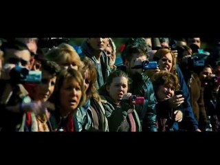 Unstoppable (2011) Going After The Train