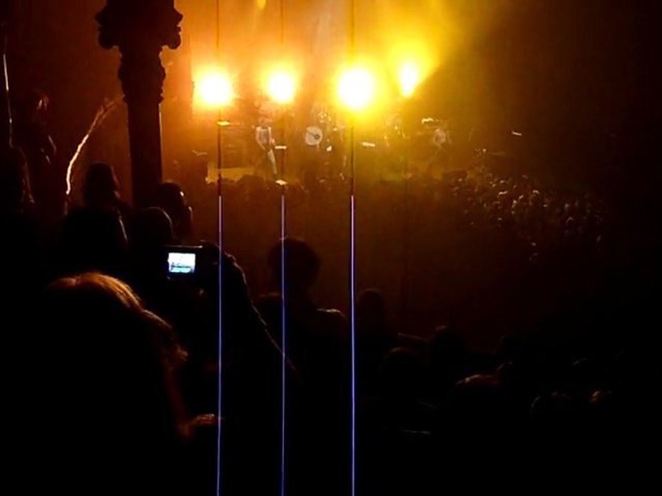 les sales majestès_y a pas d'amour @ la cigale 2