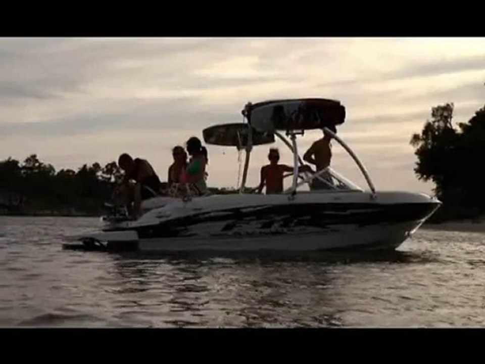 Bayliner 185 bowrider 2010 by best boats24