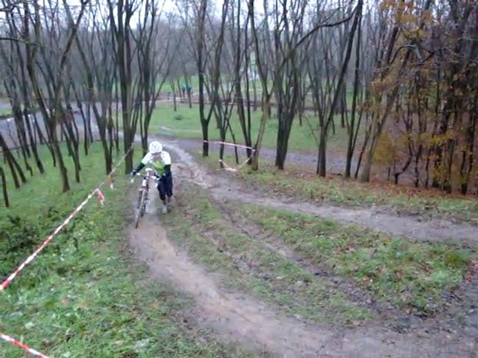 Cyclo-cross à Raismes UFOLEP déc 2010 B