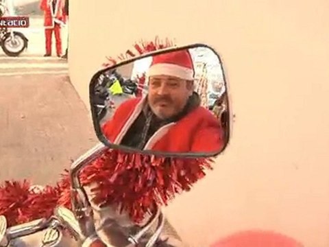 081210 matinal solidaria joguines i aliments